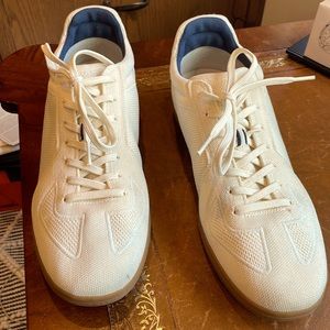 Rothy’s men’s RS01 sneaker white 11.5